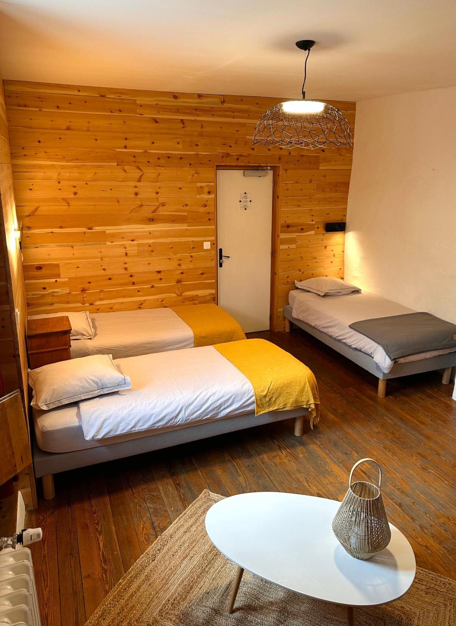 Auberge Le Glacier Bleu Mont-Dauphin Eksteriør billede