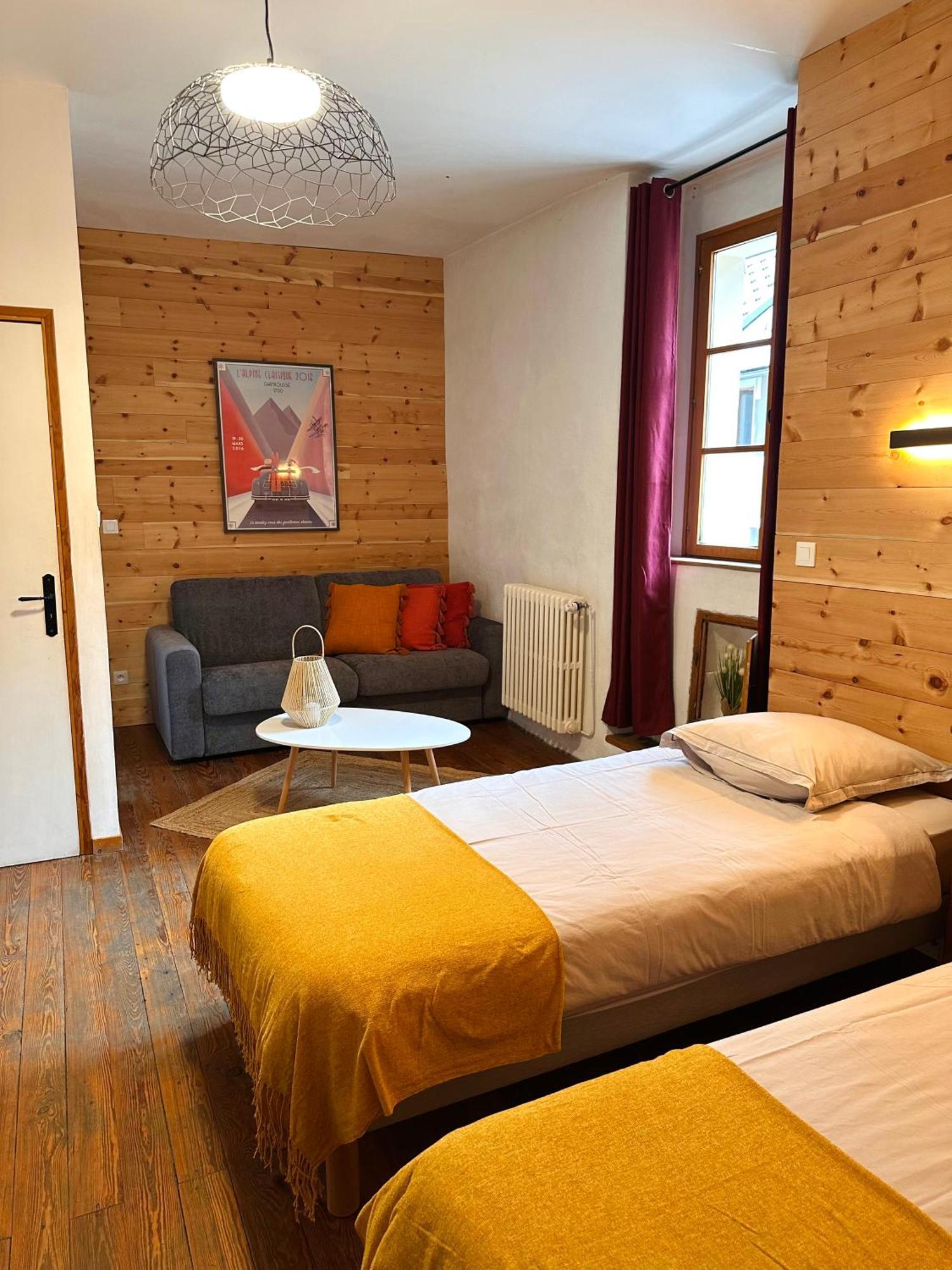 Auberge Le Glacier Bleu Mont-Dauphin Eksteriør billede